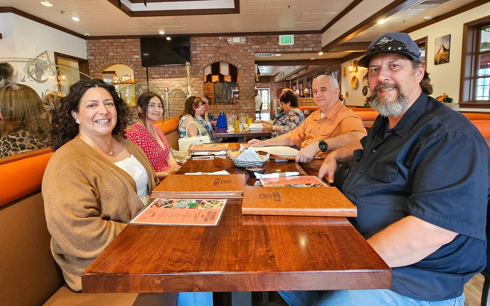 Customers at Morena's Mexican Restaurant Lake Forest